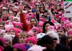 Phụ nữ Mỹ đổ xuống đường phản đối Trump