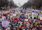 Hàng triệu người tuần hành phản đối Trump