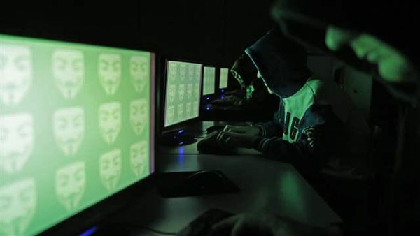 Vũ khí tin học: Thách thức của thế kỷ 21