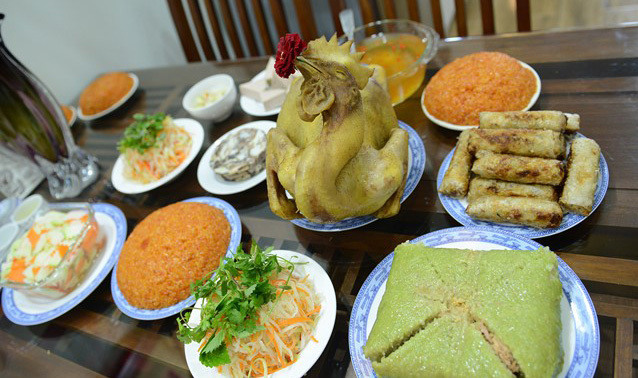 Dâu mới bất ngờ với 'đại tiệc tất niên' nhà chồng đại gia