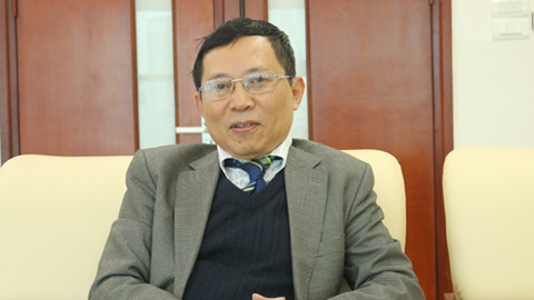 Bắt bệnh thời tiết, Phó tổng giám đốc bị bắt đền... giặt chăn