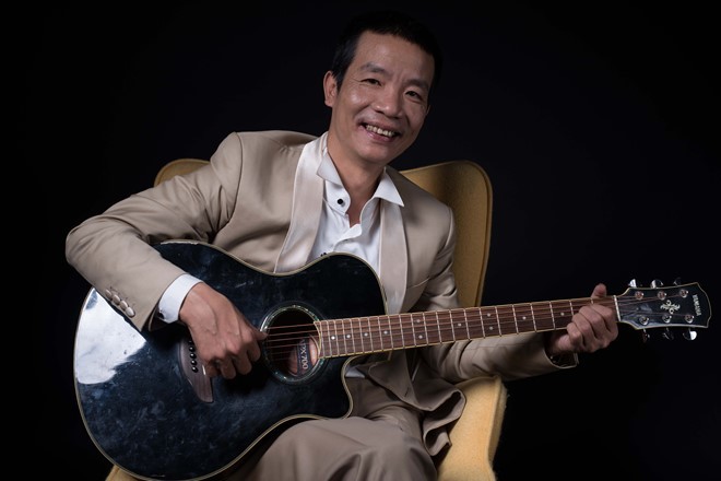 'Lúc khó khăn, không bạn rượu nào giúp mình tận tâm'