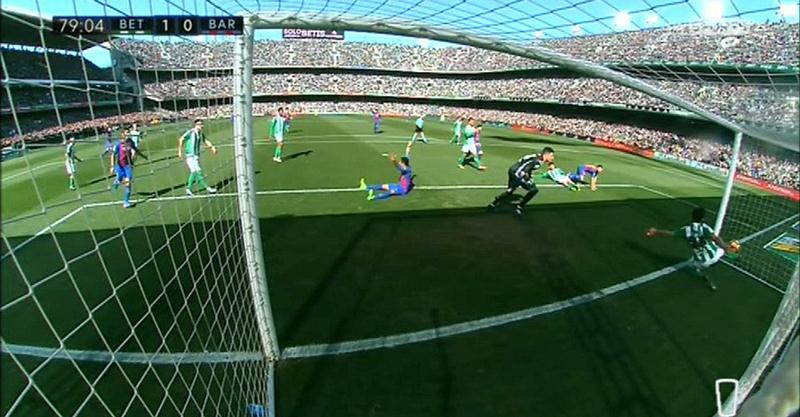 Video Barca bị trọng tài