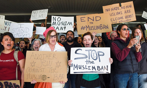 Hơn 10 ngày kịch tính của Donald Trump