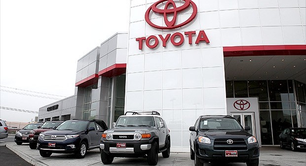 Toyota mất danh hiệu nhà sản xuất ô tô lớn nhất thế giới trong năm 2016