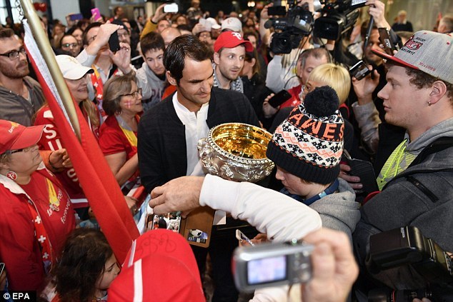Federer được chào đón như người hùng ở quê nhà
