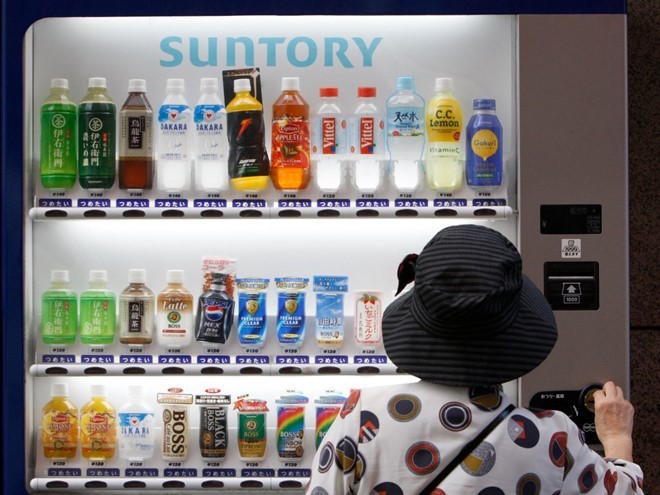 Vì sao máy bán hàng tự động tràn ngập Nhật Bản?