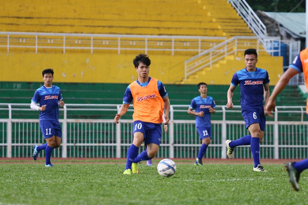 Công Phượng, Văn Toàn nhận “lộc trời” ở buổi đầu trên tuyển