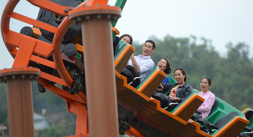 Bay giữa trời và rơi cực đã tại Dragon Park