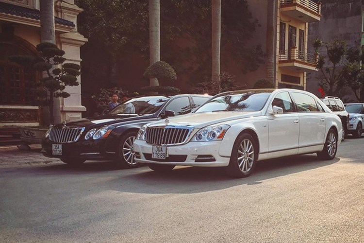 Cặp đôi Maybach 62S hơn 40 tỷ của đại gia Ninh Bình