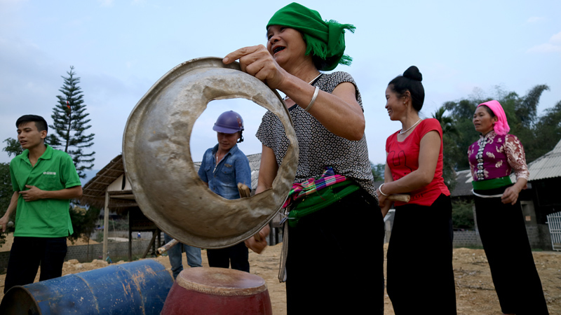 Màn vũ hội độc đáo của chị em người Thái