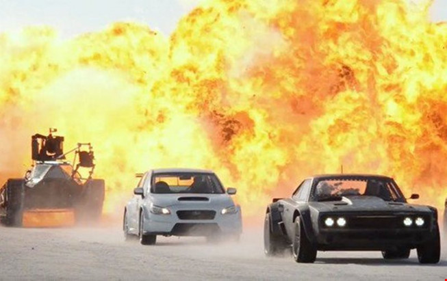 Lộ màn đua xe 'đỉnh của đỉnh' trong 'Fast and Furious 8'