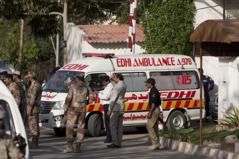 Nhà ngoại giao Afghanistan bị vệ sĩ riêng bắn chết