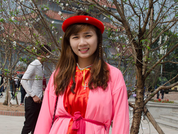 Nữ sinh nô nức 'check in' Hội Lim