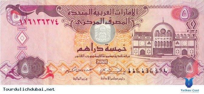 Tiền tệ của Dubai quy đổi ra tiền Việt ra sao?