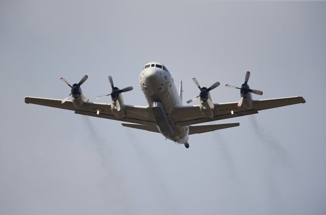 Máy bay Mỹ, Trung đối đầu 'không an toàn' ở Biển Đông