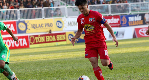 Quay chậm cú đúp bàn thắng tuyệt đẹp của Công Phượng