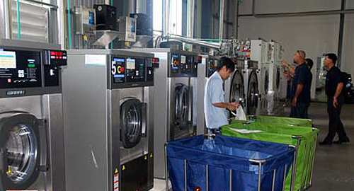 Chọn máy giặt công nghiệp cho xưởng giặt là