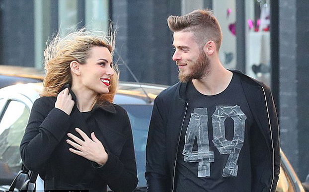 Đón Valentine, De Gea tung tẩy dạo phố với bồ xinh