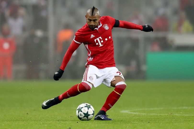 Vidal thách Arsenal dám tấn công trước Bayern