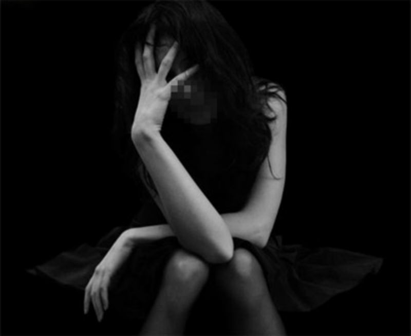 Điều tra vụ dụ dỗ bé gái 13 tuổi chơi ma túy rồi xâm hại