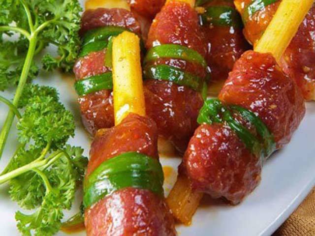 Cách làm bò cuộn mía nướng tuyệt ngon cho ngày mưa lạnh