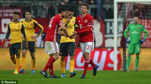 Video bàn thắng Bayern 5-1 Arsenal