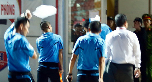 Clip trọng tài Phùng Đình Dũng