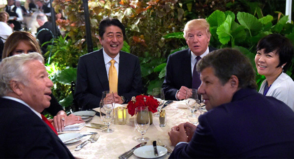 Bảo vệ gia đình Trump vô cùng tốn kém