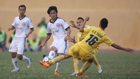 HLV từng vô địch C1 giúp Thanh Hóa bất bại ở V-League 2017