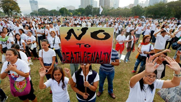 Hàng nghìn người Philippines biểu tình phản đối Tổng thống