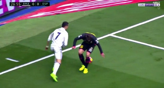 Ronaldo tái hiện kỹ thuật ảo diệu của Ronaldinho