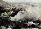 Bãi rác khổng lồ chình ình từ lâu ở Bắc Ninh