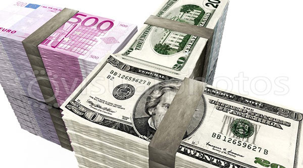 Tỷ giá ngoại tệ ngày 22/2: USD tiếp tục tăng vọt