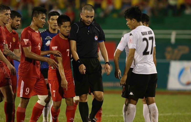 Hoan hô ông Hải lơ, phải