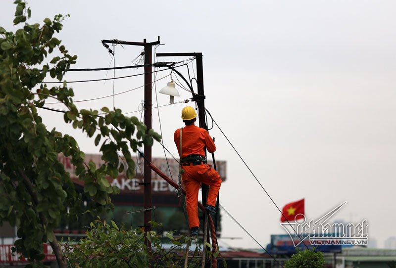 nhà nổi hồ Tây, cưỡng chế du thuyền hồ Tây, du thuyền hồ Tây, hồ Tây