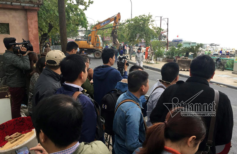 nhà nổi hồ Tây, cưỡng chế du thuyền hồ Tây, du thuyền hồ Tây, hồ Tây