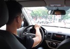 Grab, Uber dìm nhau ở Việt Nam: Giành giật khách, lôi kéo lái xe