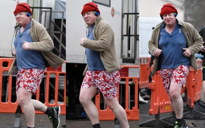 Chiếc quần đùi hoa của Ngoại trưởng Anh khiến báo giới 'nổi sóng'