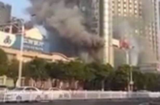 Cháy lớn tại khách sạn Trung Quốc, 17 người thương vong