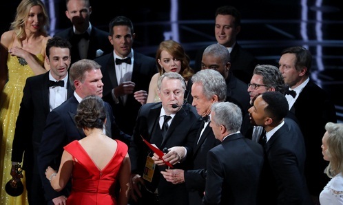 Clip: Màn trao giải Oscar làm thế giới choáng váng