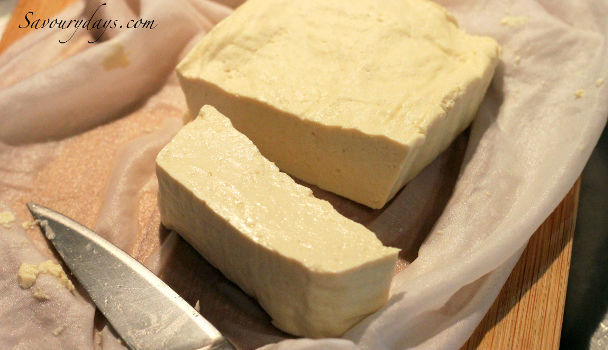 Bắt quả tang dùng bột thạch cao chế biến đậu phụ