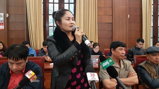 Xe chúng tôi không làm tắc đường, sao chuyển tuyến?