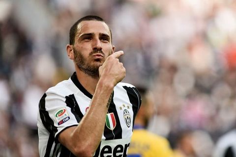 Xem những pha phòng ngự bậc thầy của Bonucci: