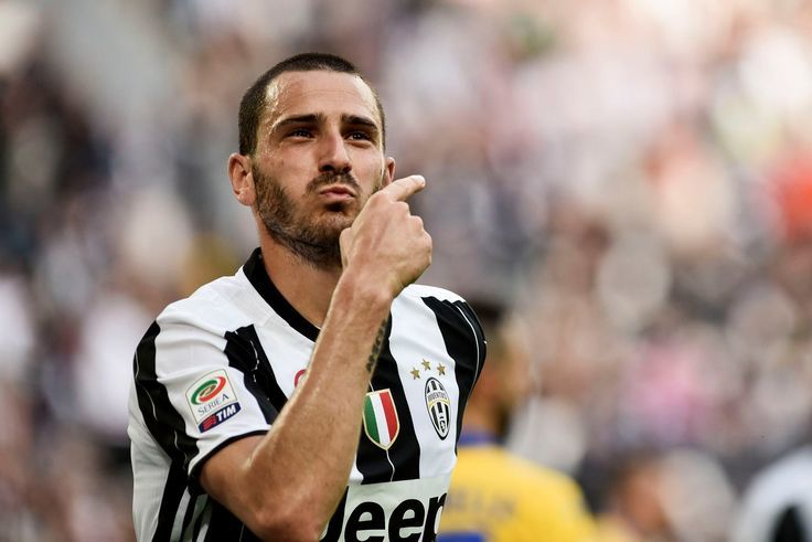 Xem những pha phòng ngự bậc thầy của Bonucci: