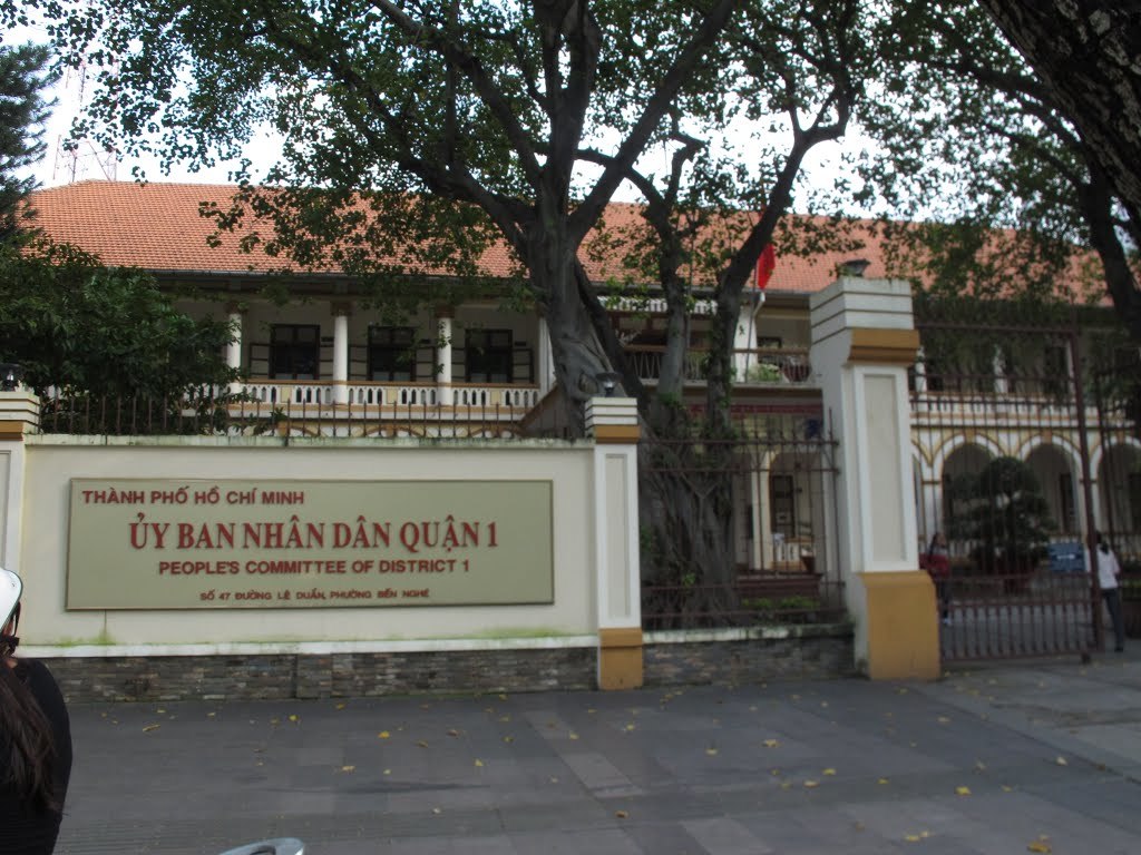 'Không có chuyện dân kéo đến quận 1 phản đối đòi vỉa hè'