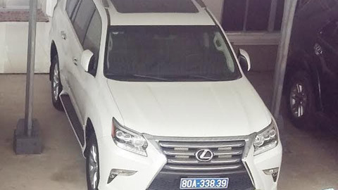 Cà Mau trả lại 2 xe Lexus doanh nghiệp tặng