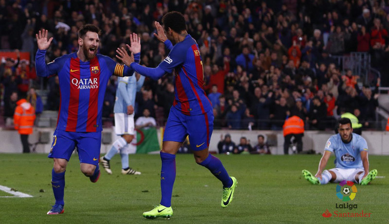 Messi đá như siêu nhân, Barca thắng 