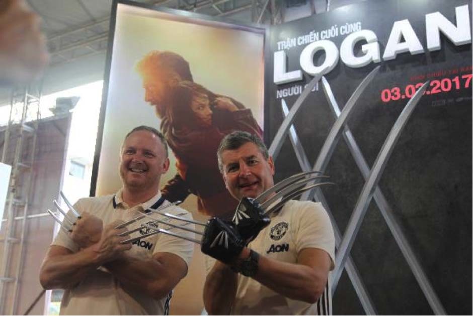 3.000 fan MU giao lưu với 2 cựu ngôi sao Quỷ đỏ