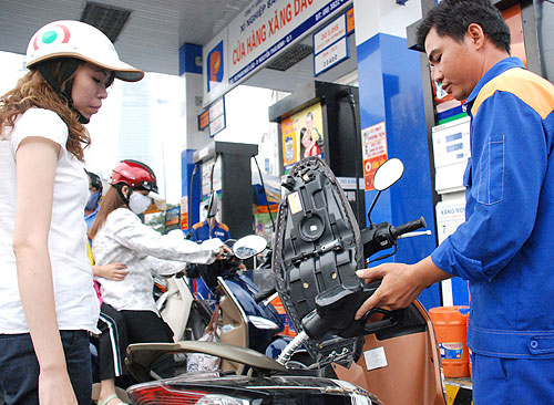 Giá xăng, tăng giá xăng, điều chỉnh giá xăng dầu, giảm giá xăng,